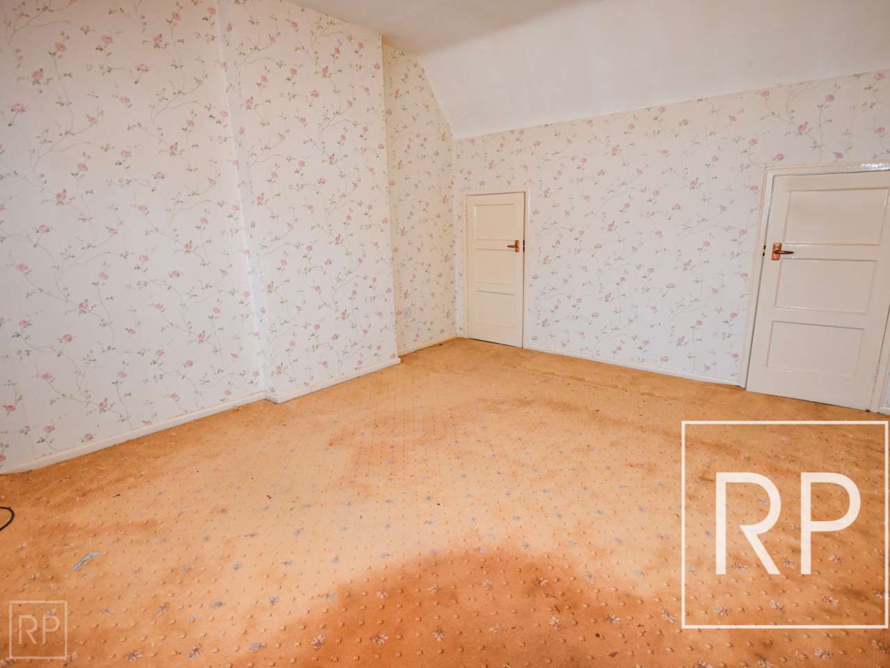 2 Aldersley Road, Wolverhampton WV6 9LT