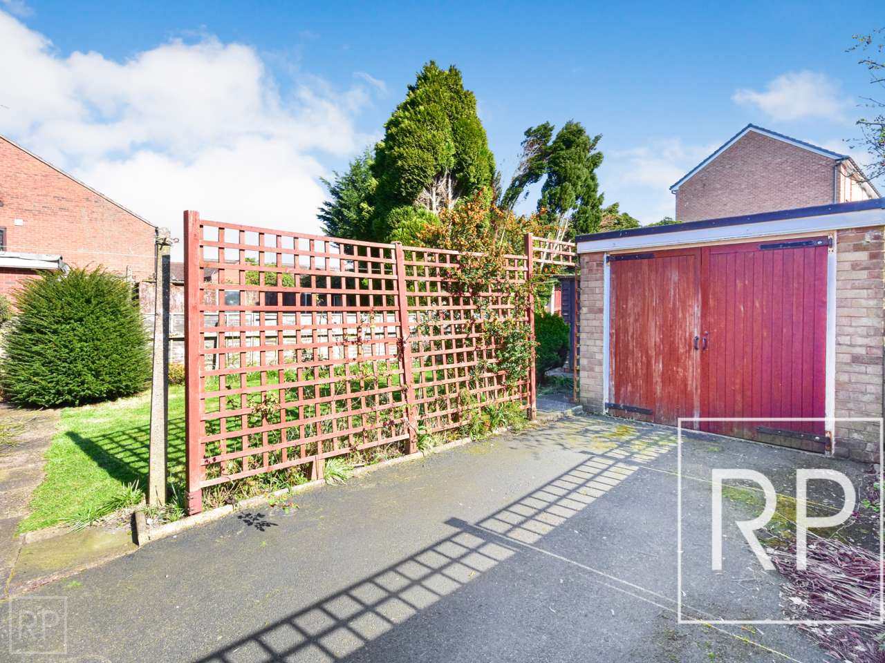 2 Aldersley Road, Wolverhampton WV6 9LT