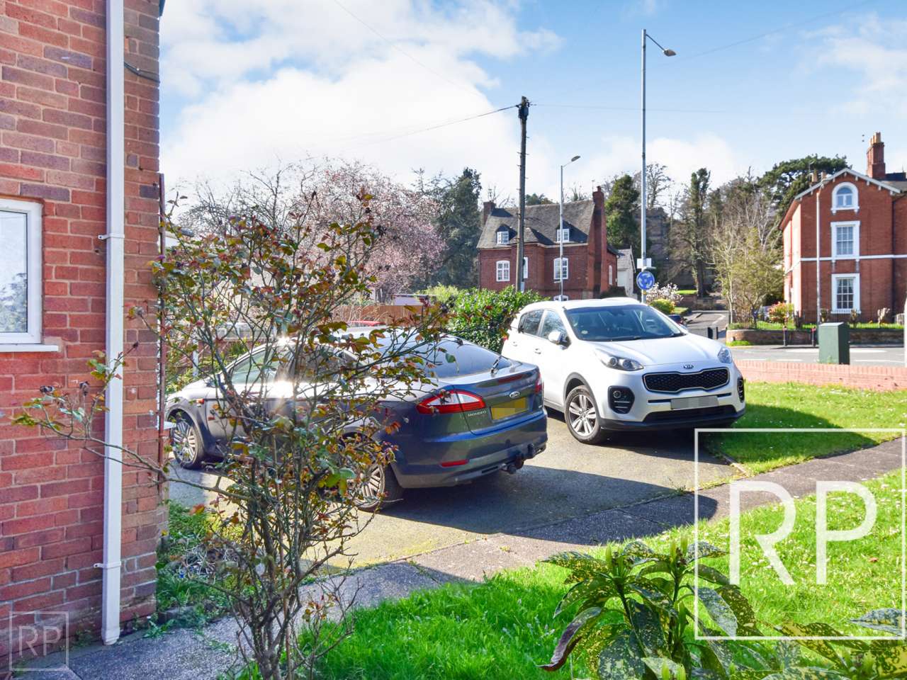 2 Aldersley Road, Wolverhampton WV6 9LT