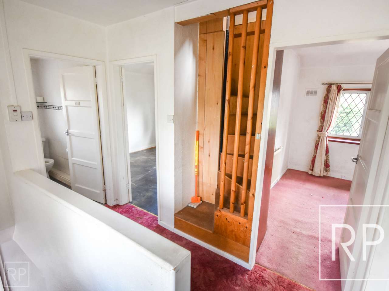 254 Castlecroft Road, Wolverhampton WV3 8ND
