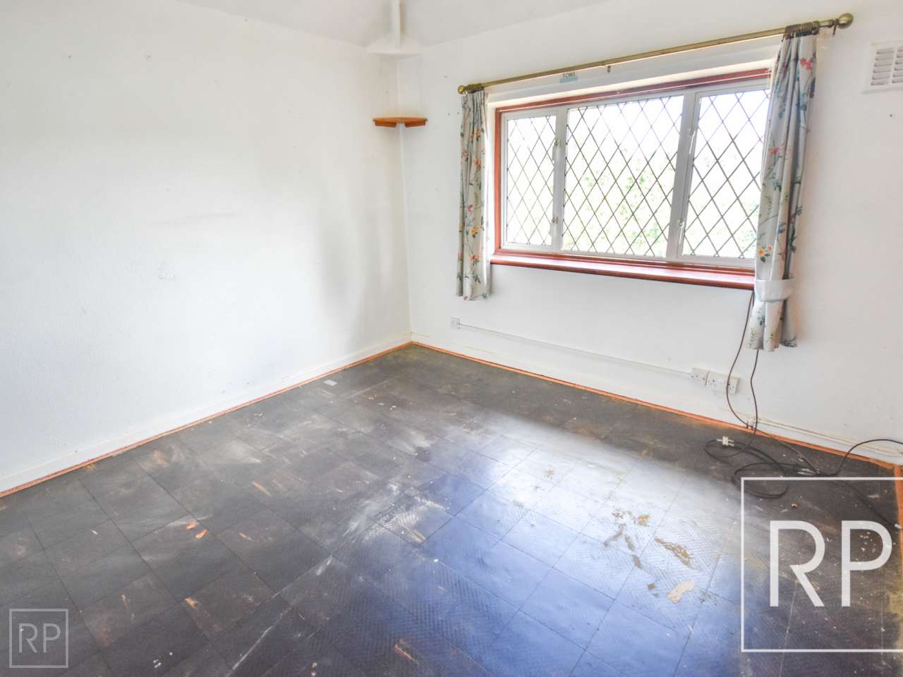 254 Castlecroft Road, Wolverhampton WV3 8ND