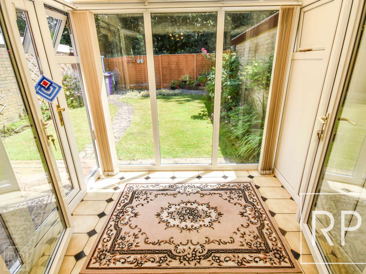 28 Shoreham Close, Willenhall WV13 3QG