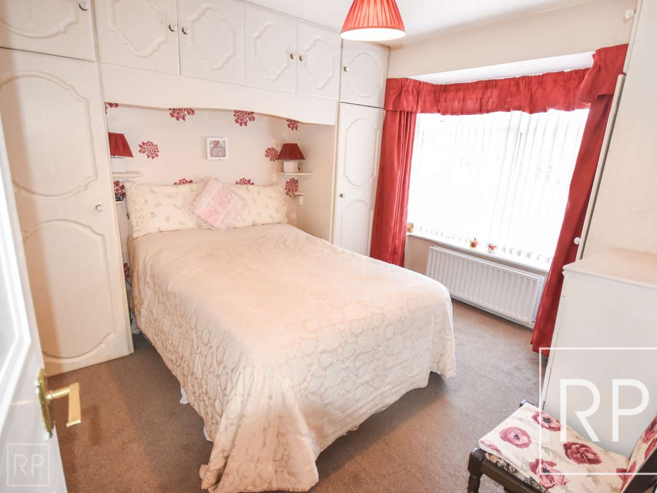 28 Shoreham Close, Willenhall WV13 3QG