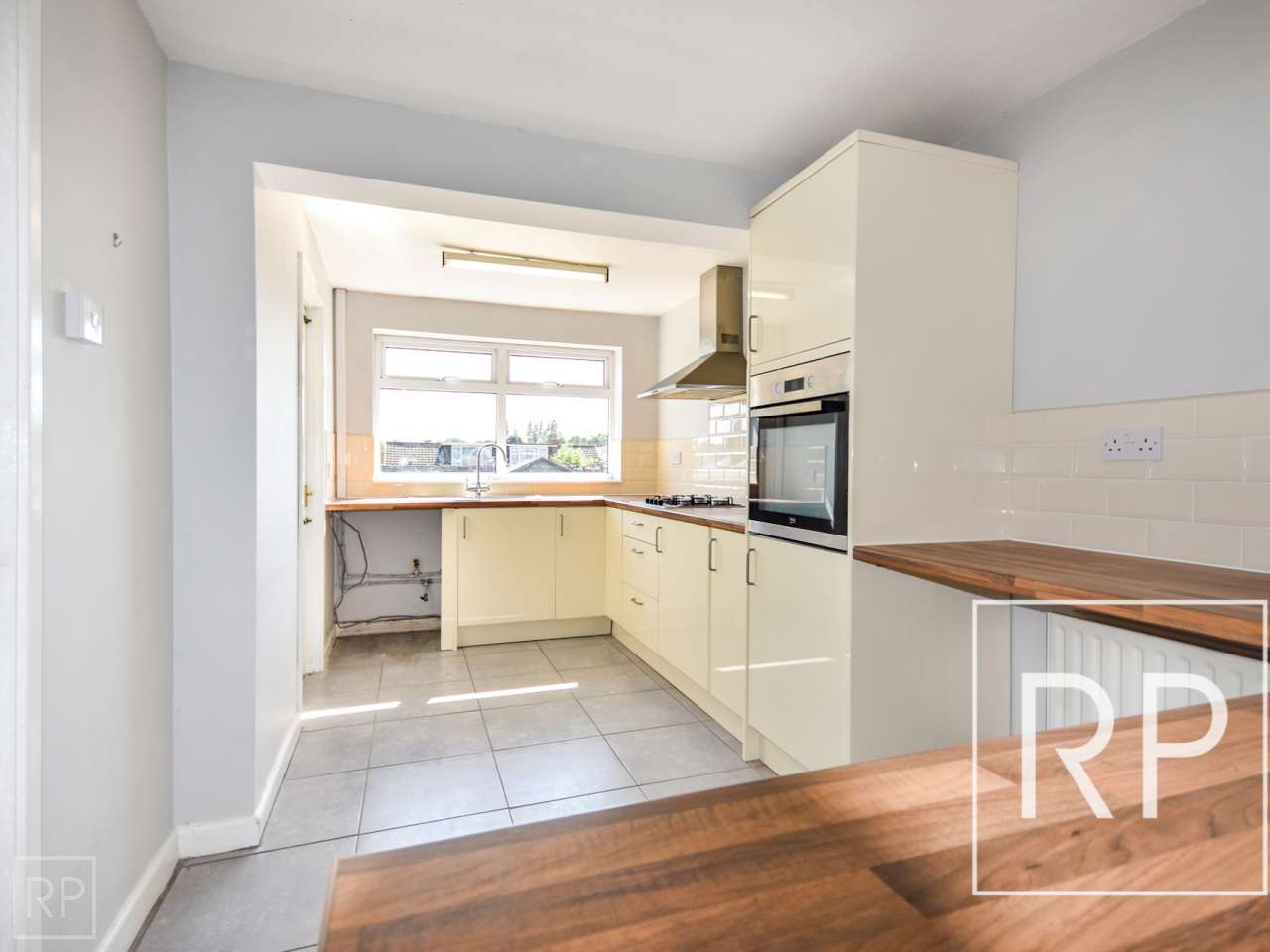 3 Acre Rise, Willenhall WV12 4SL