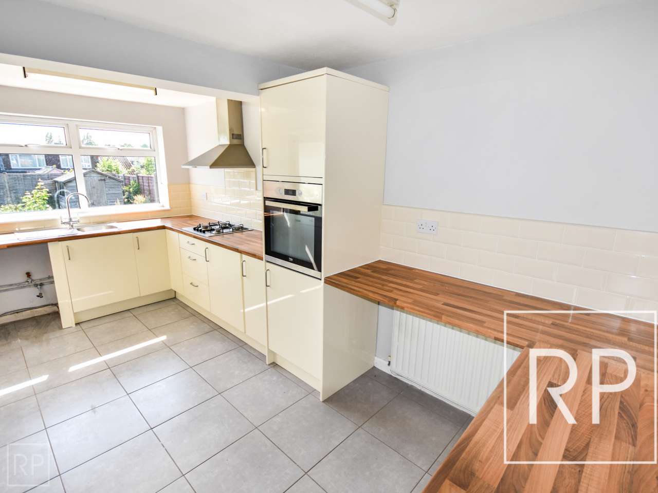 3 Acre Rise, Willenhall WV12 4SL