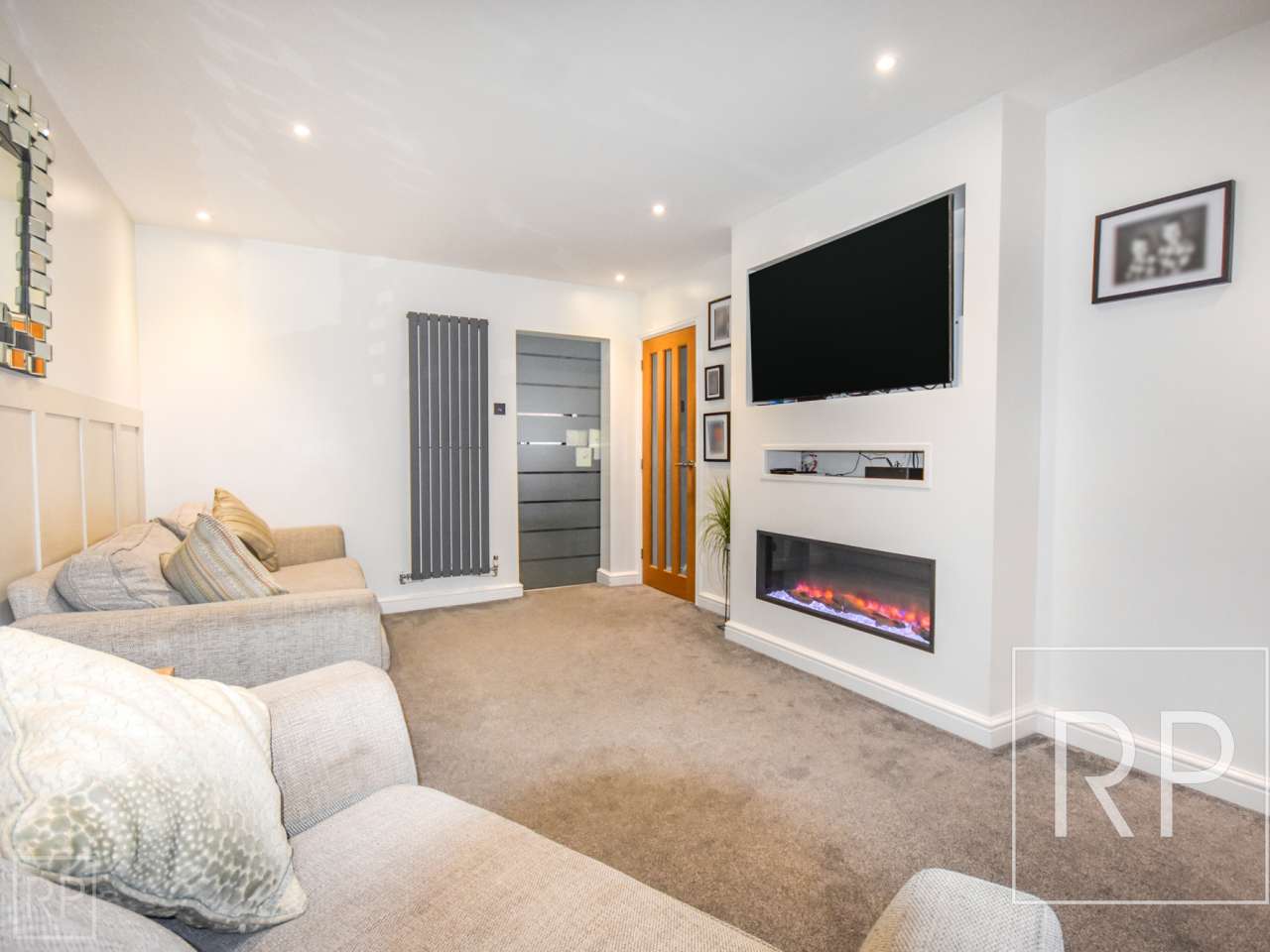 32 Blackbrook Way, Wolverhampton WV10 8TB