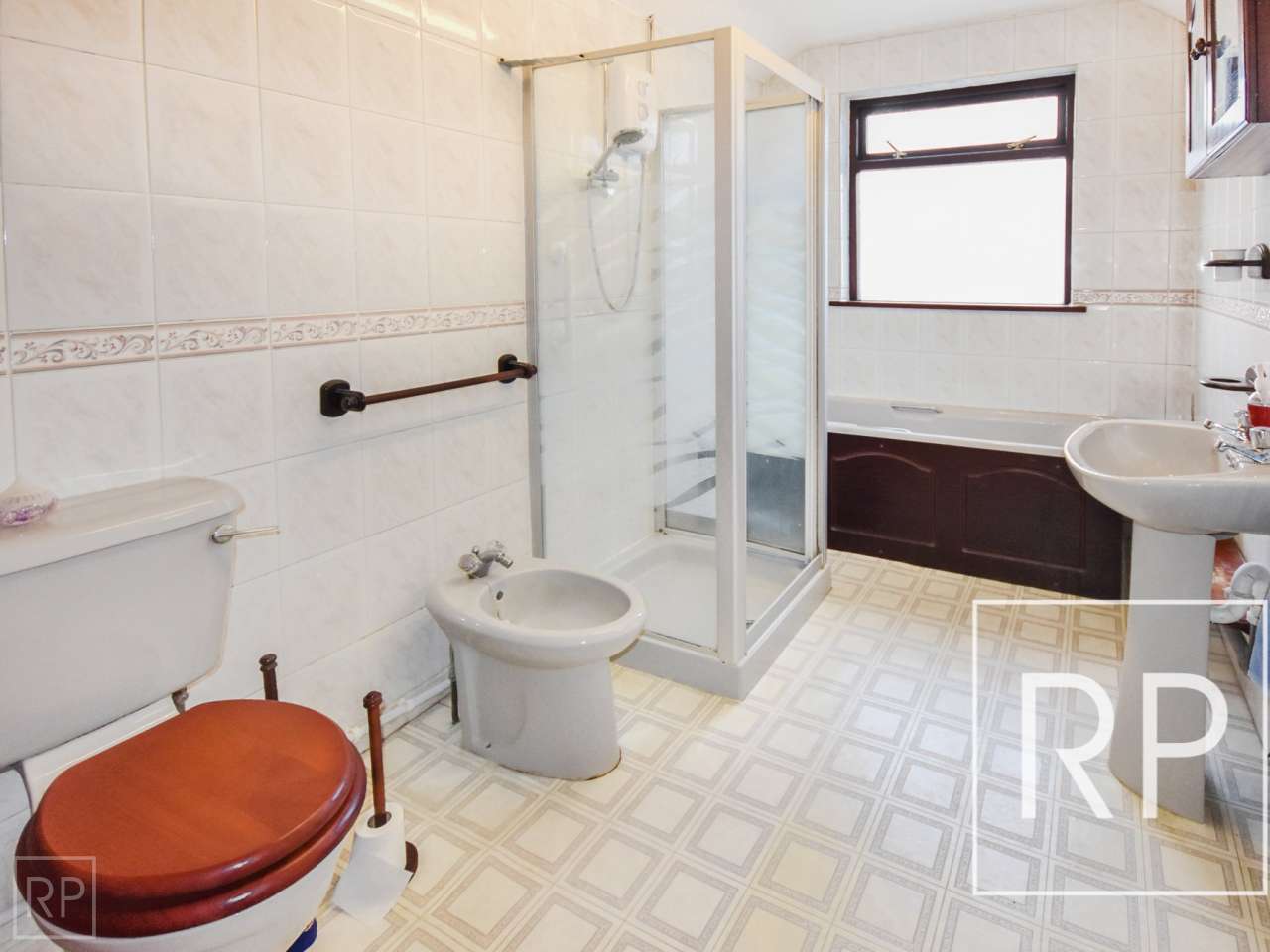 36 Winchester Road, Wolverhampton WV10 6EJ
