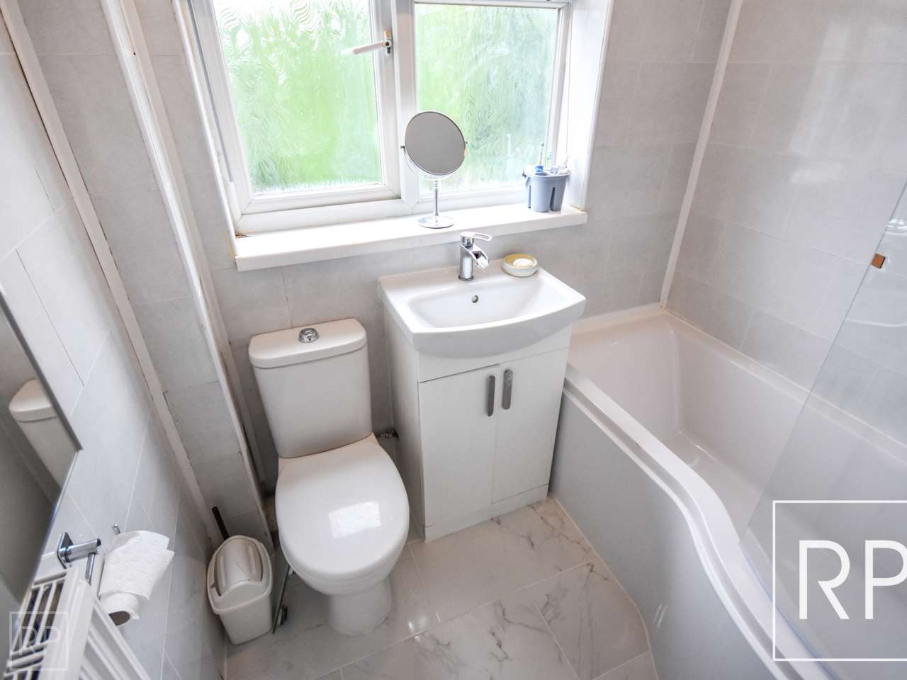 43 Alderton Drive, Wolverhampton WV3 7JX