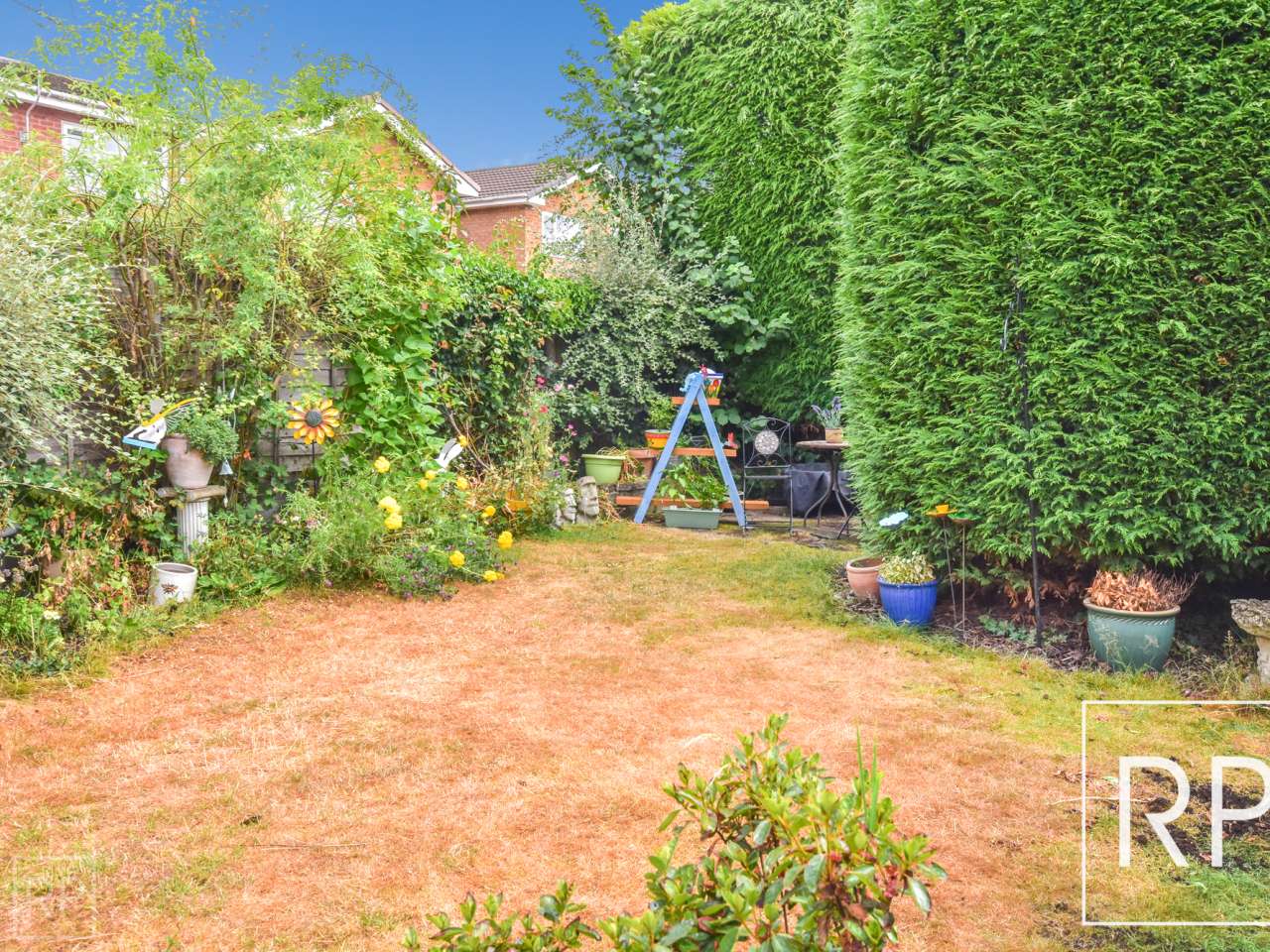 43 Alderton Drive, Wolverhampton WV3 7JX