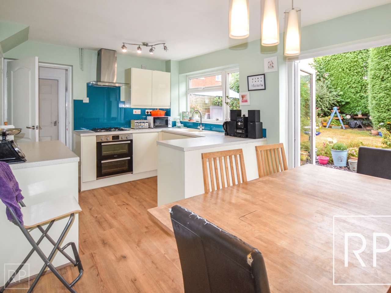 43 Alderton Drive, Wolverhampton WV3 7JX