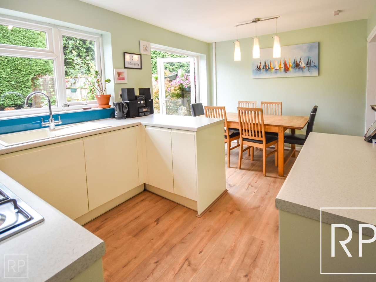 43 Alderton Drive, Wolverhampton WV3 7JX