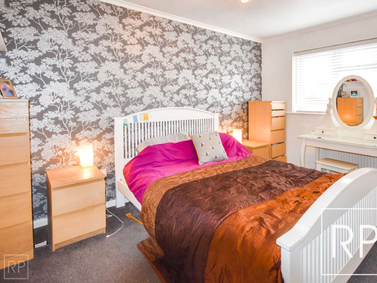 43 Alderton Drive, Wolverhampton WV3 7JX