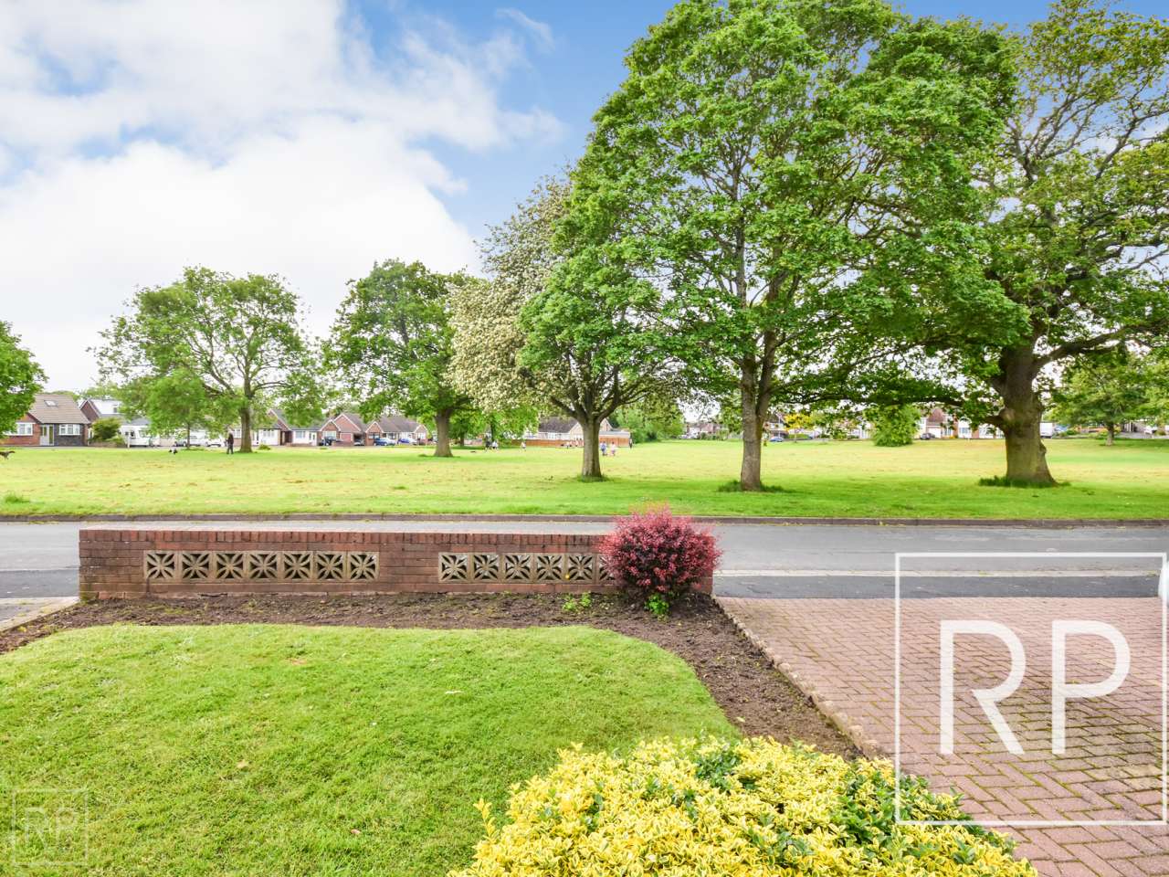 49 Keats Close, The Straits, Dudley DY3 3EA