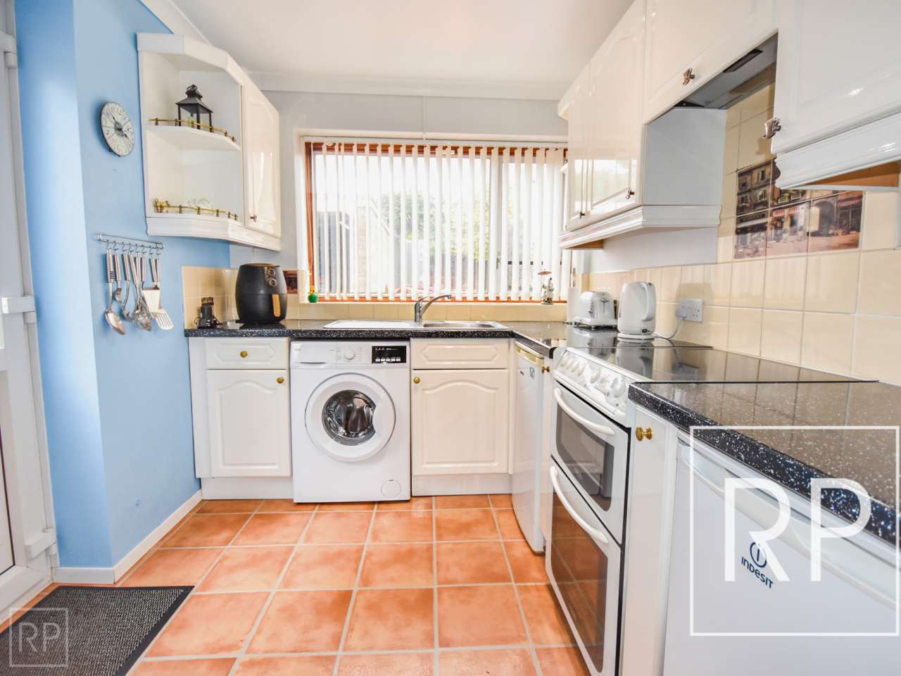 49 Keats Close, The Straits, Dudley DY3 3EA