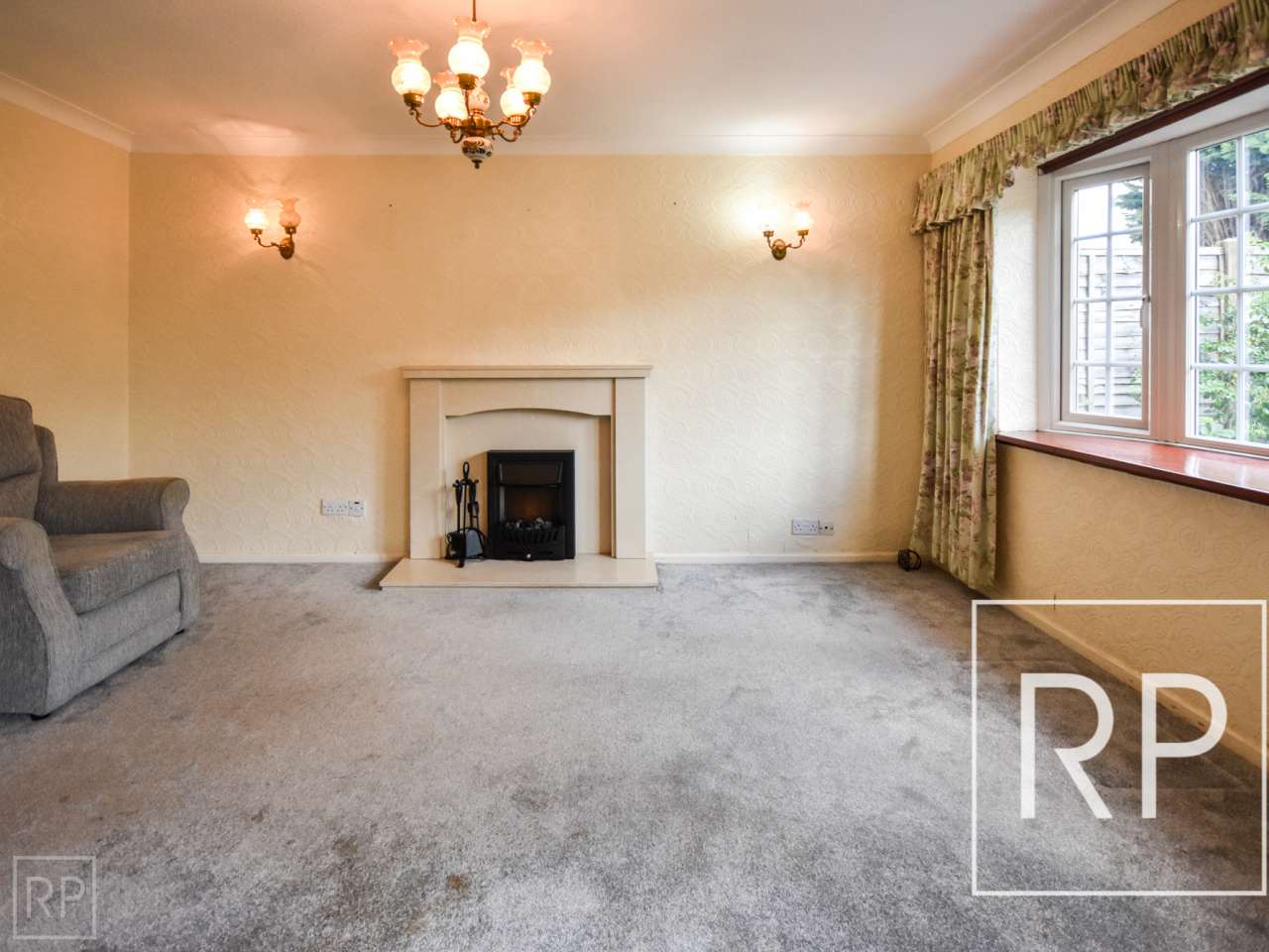 5 Elm Avenue, Bilston WV14 6AS