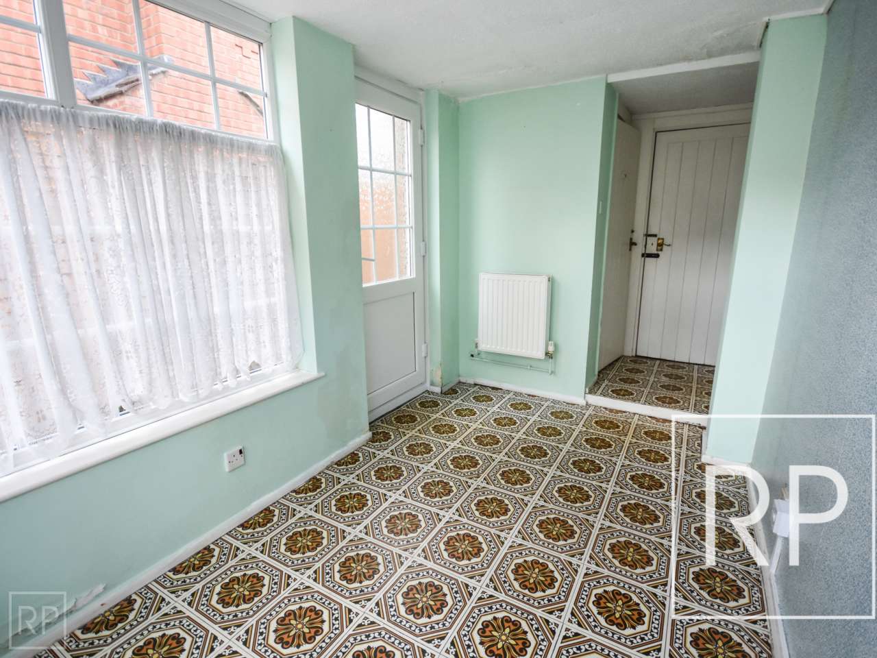 5 Elm Avenue, Bilston WV14 6AS