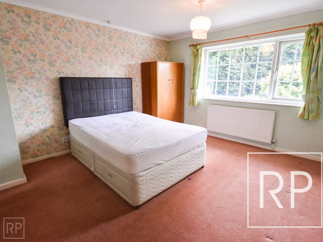 5 Elm Avenue, Bilston WV14 6AS