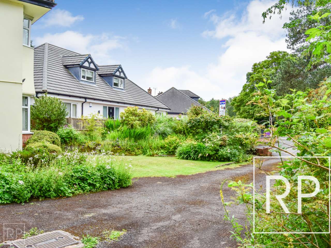 5 Finchfield Hill, Wolverhampton WV3 9DQ