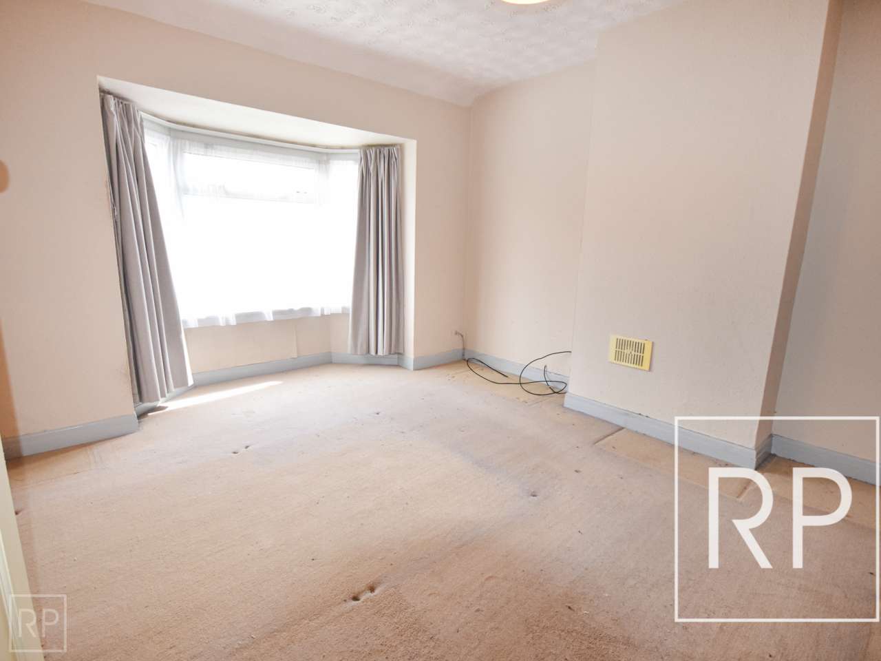 65 Finchfield Lane, Wolverhampton WV3 8EE