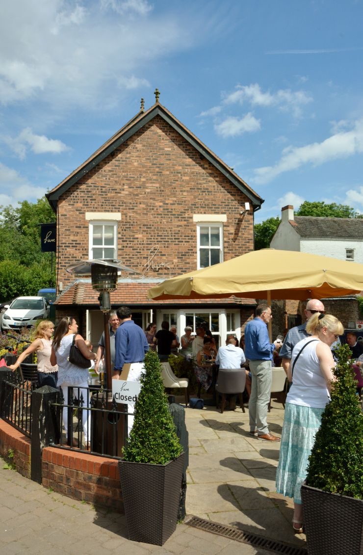 Sun shines on Summer Party